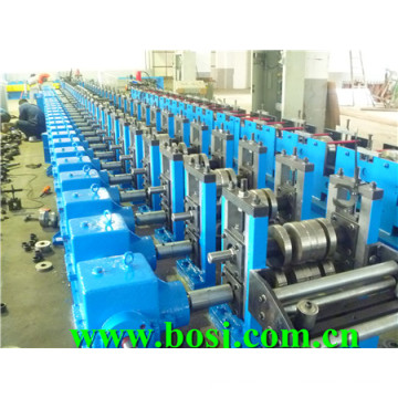 Slotted Type Light Duty C Kanal Unistrud Roll Forming Indonesien